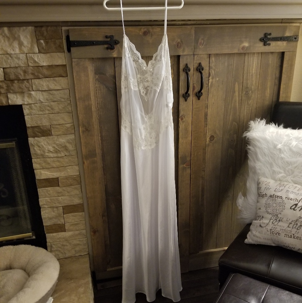 Fredericks of Hollywood sleepwear